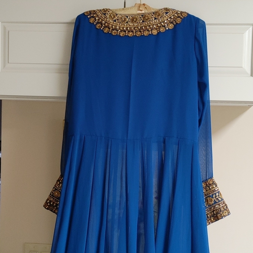 VTG Dramatic Chiffon with Gold Lamé Open Front Dress Size 2-6 - Picture 6 of 13